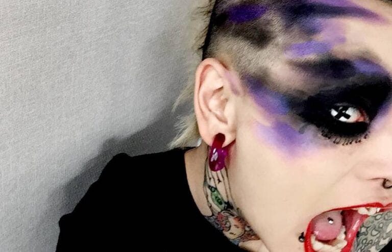 MEJIBRAY の人形“ メト ”の意外なエピソードを知ってる？