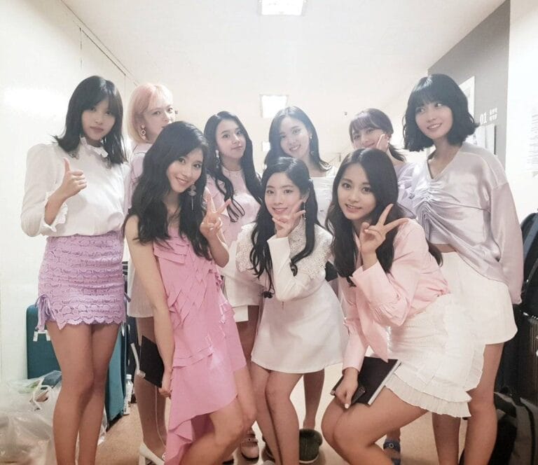 ONCEが回答！TWICEメンバーをダンスが上手い順で並べてみた♡