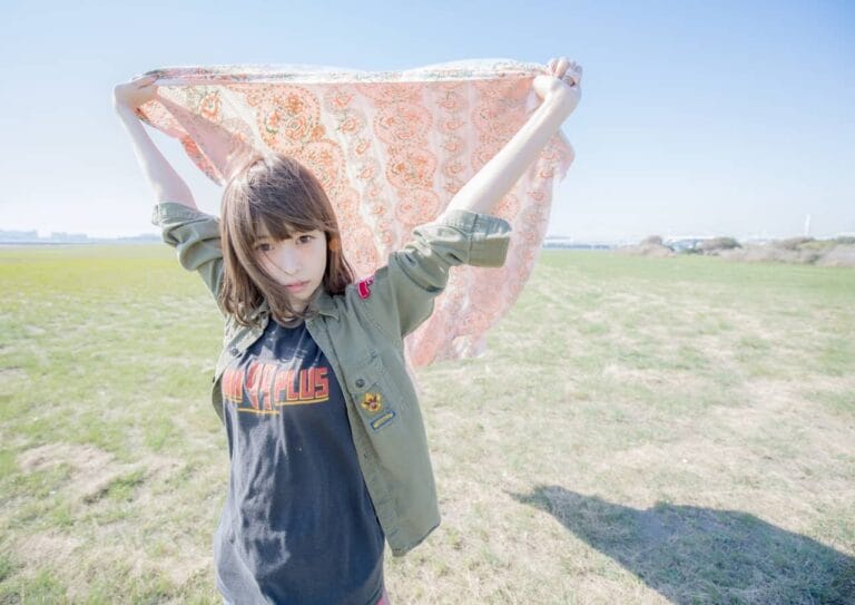 藤川千愛アルバム「ライカ」のMVを公開！プロフィールもご紹介します！