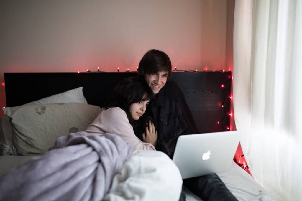 オンラインで友達とNetflixを共有！Netflix Partyの使い方を紹介