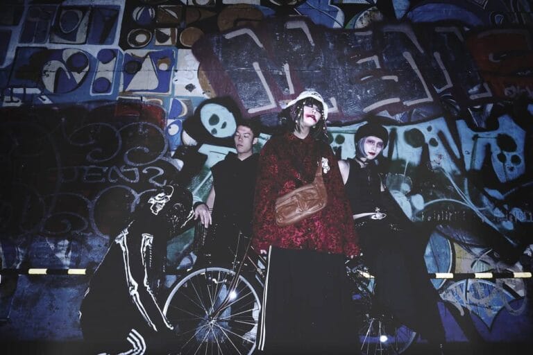 CHOKEが突きつけた問題曲「全然問題ねぇ」、これを聴いてまで、あなたは情報クラスターになりますか?!