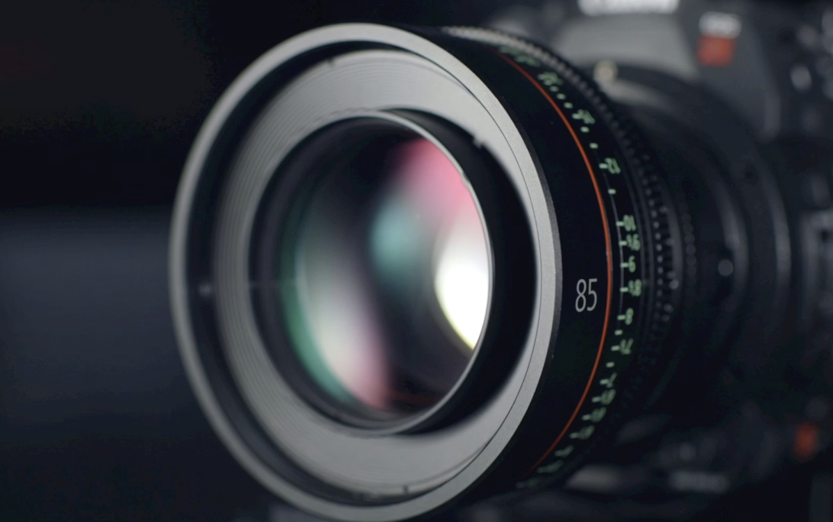 カメラのレンズ