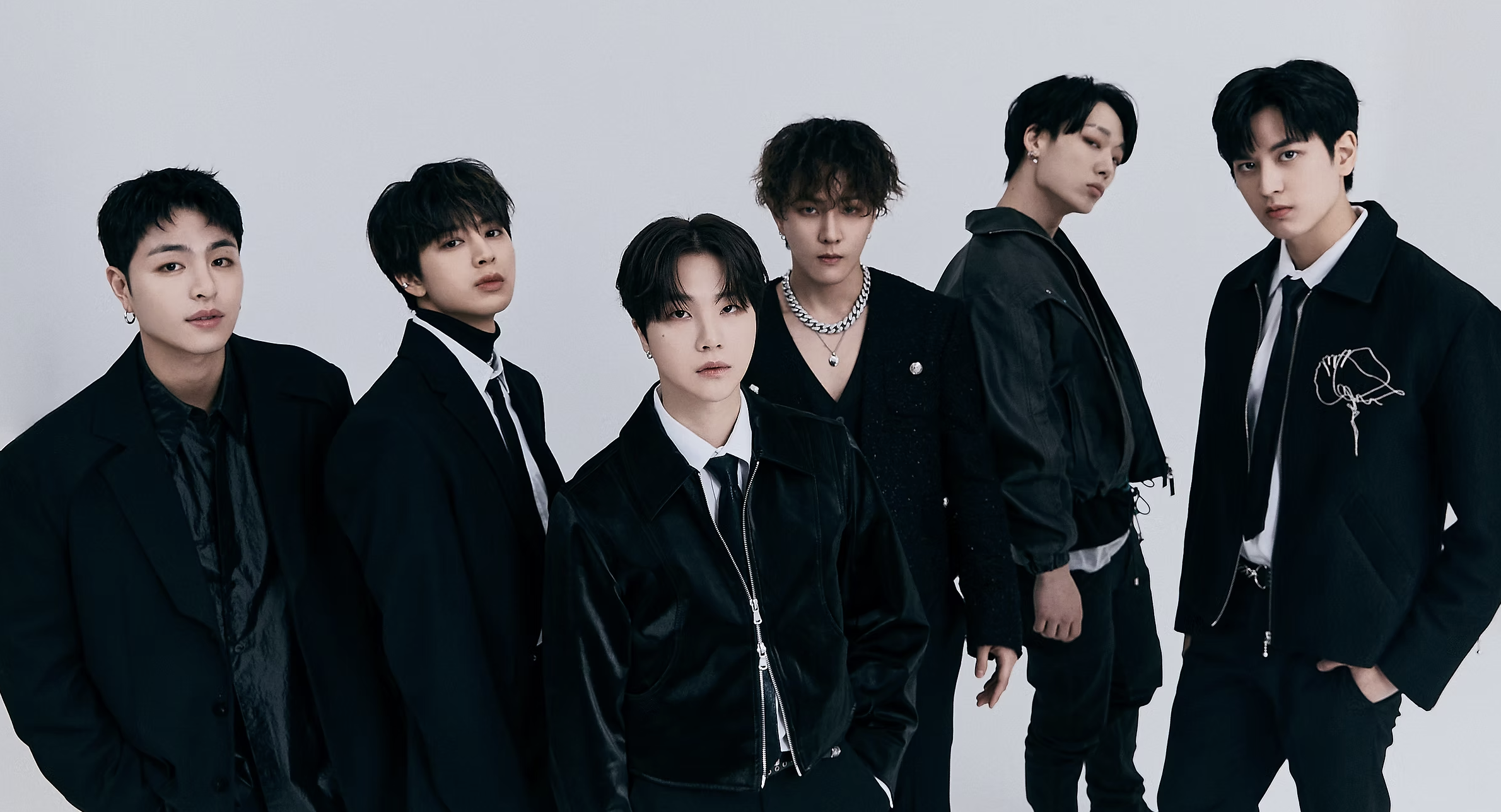 ikonメンバーの集合写真