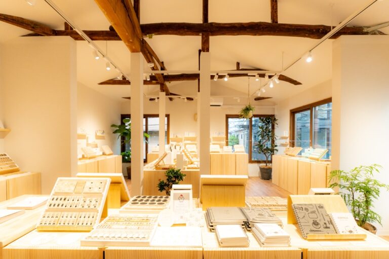 大人も子どももハマる“はんこ沼”！大人気「ハンコレ」初の常設店舗が吉祥寺に誕生